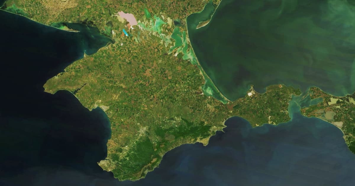 У Джанкої та ще декількох районах тимчасово окупованого Криму пролунав сильний вибух
