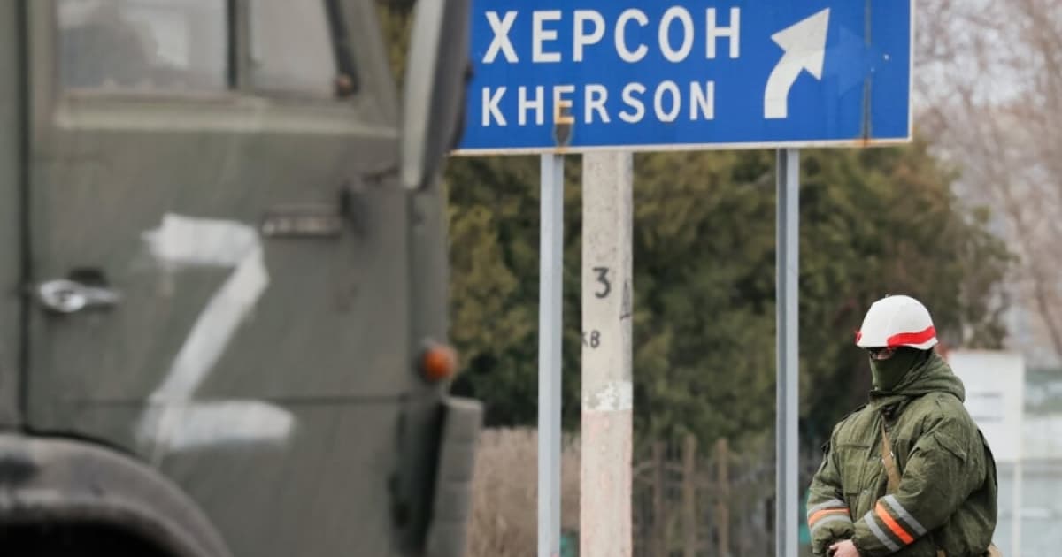 Росіяни на тиждень закривають цивільним в’їзд до Херсона