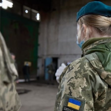 Зеленський підписав закон щодо добровільного військового обліку для жінок