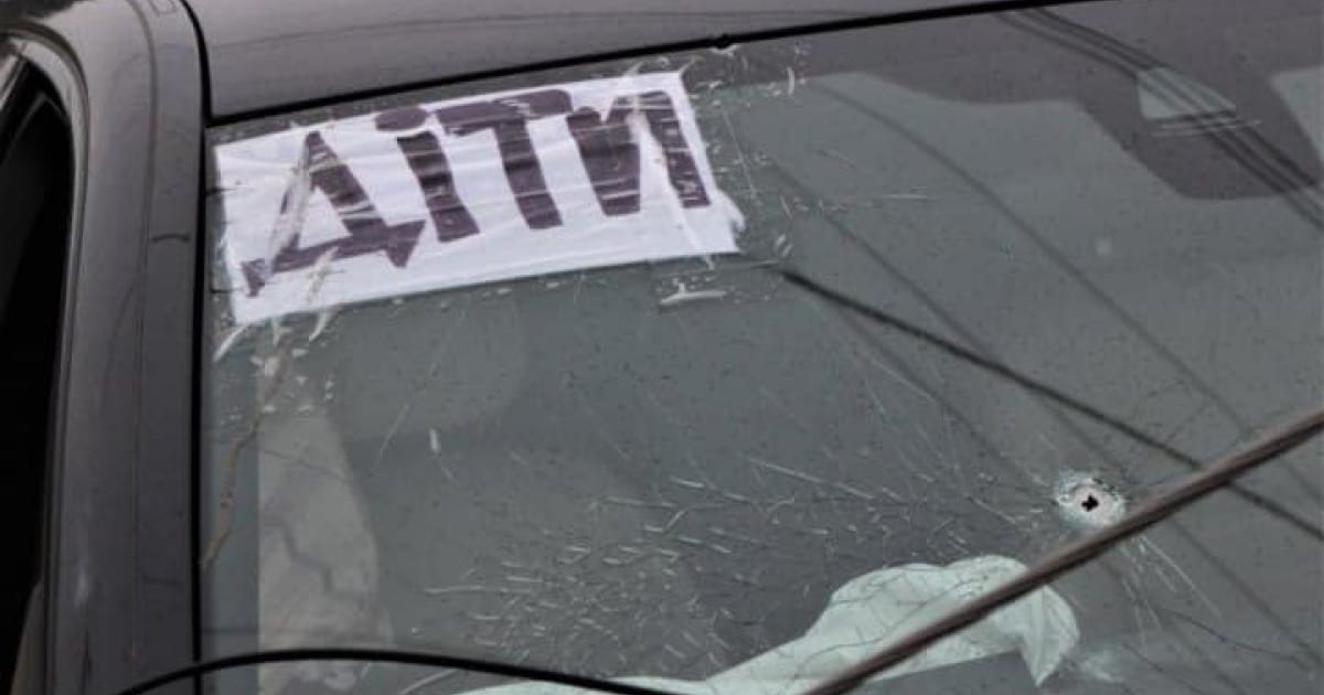 Військові РФ обстріляли цивільне авто на Херсонщині