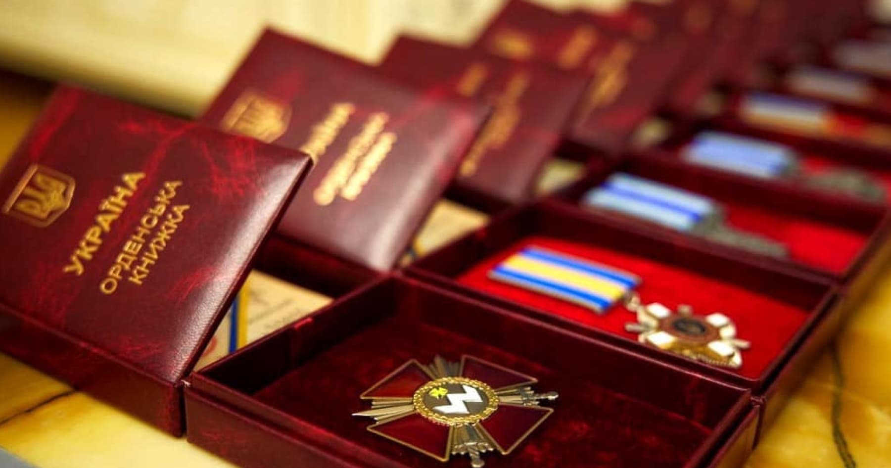 Володимир Зеленський відзначив державними нагородами 119 українських військових, з них 50 — посмертно