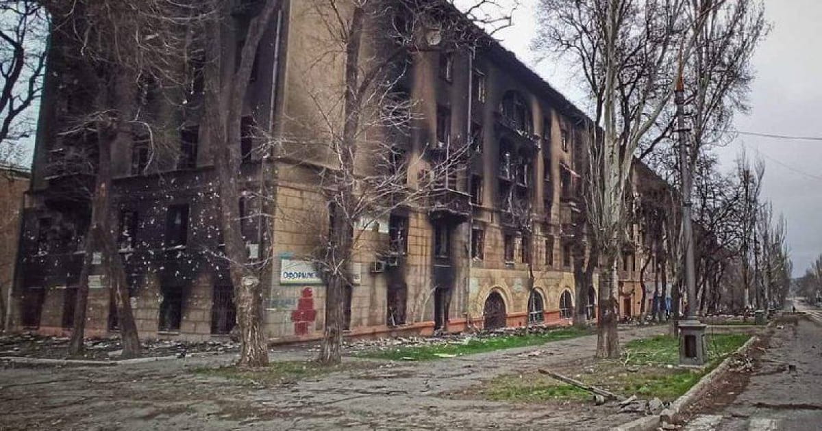 Зруйнована у Маріуполі художня школа відновила роботу у Львові