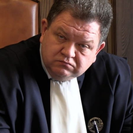 Богдан Львов має намір поновити себе на посаді судді Касаційного господарського суду у складі Верховного Суду