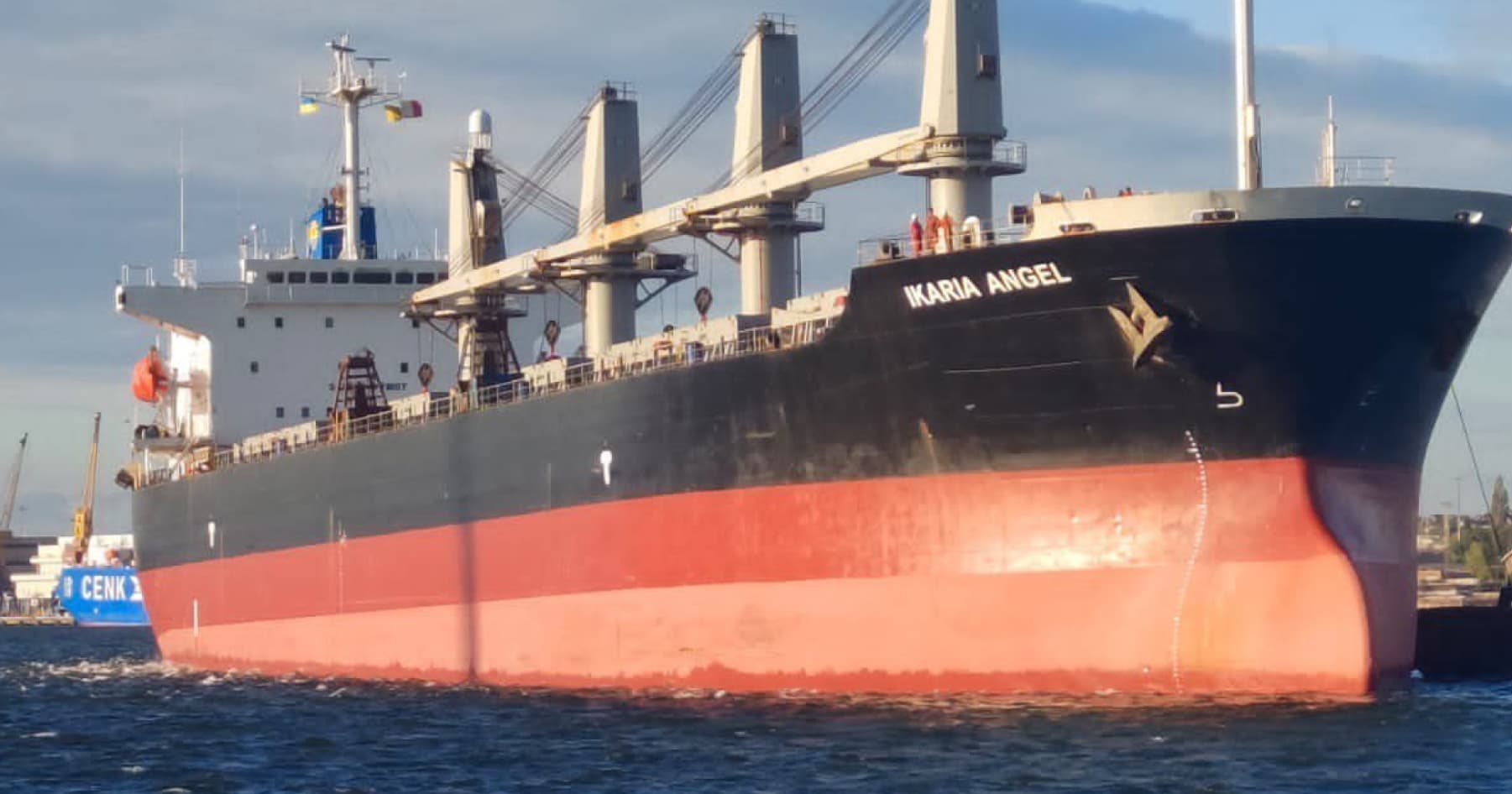 Експорт зерна з українських морських портів вимушено призупинений