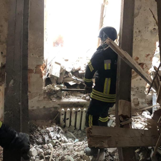 In the Donetsk region, the body of a person who died as a result of Russian shelling was removed from the rubble of the Sviatohirsk Lavra