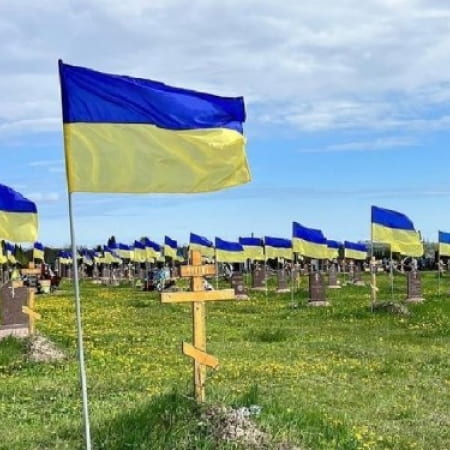 «Марш за Київ» закликав уряд організувати публічні обговорення щодо створення Національного військового кладовища