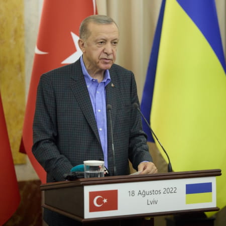 Очільник Туреччини проведе переговори з Президентами України та Росії щодо налагодження «зернової угоди»