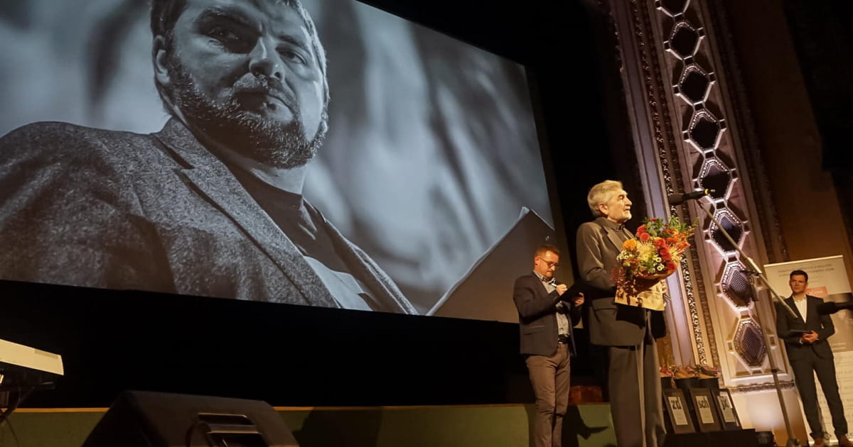 Human rights defender and journalist Maksym Butkevych received the Czech Stories of Injustice Award from the People in Need organization