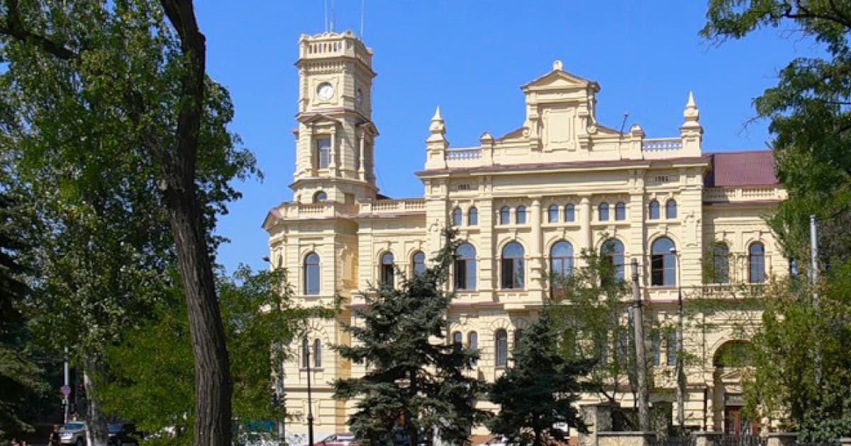 Росіяни розграбували Херсонський художній музей імені Олексія Шовкуненка