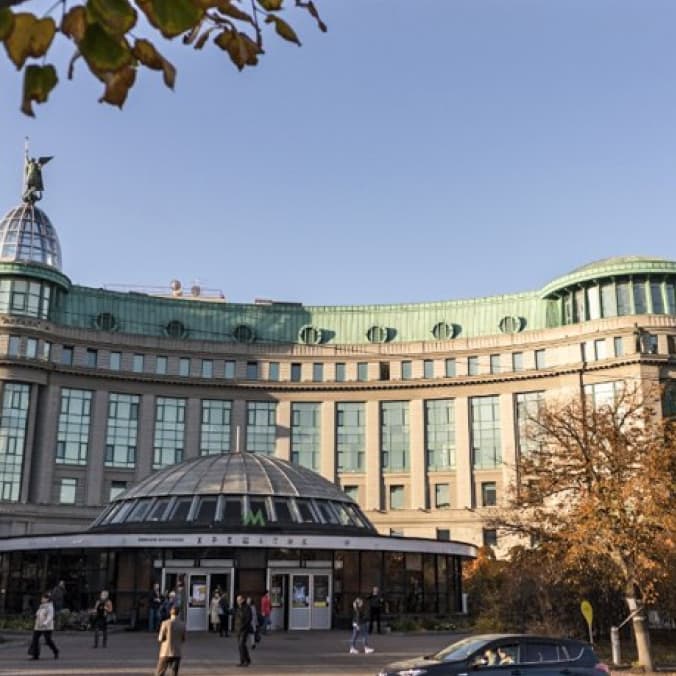 Офіс збанкрутілого банку «Аркада» у центрі Києва продали компанії, пов’язаній з міністром часів президенства Януковича