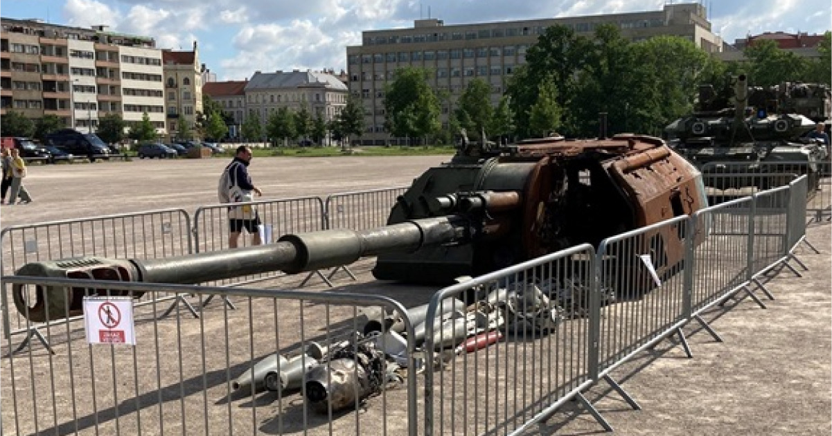 11 липня у Празі відкрилася виставка російської техніки, знищеної українськими військовими