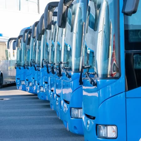 Естонія відправить в Україну 13 електрогенераторів та 27 автобусів