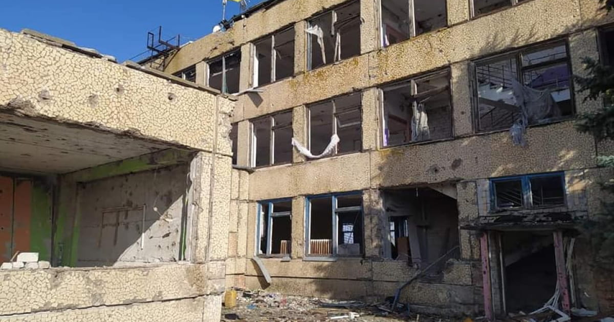 Пацієнтів херсонських лікарень евакуюватимуть через постійні російські обстріли міста — очільник ОВА