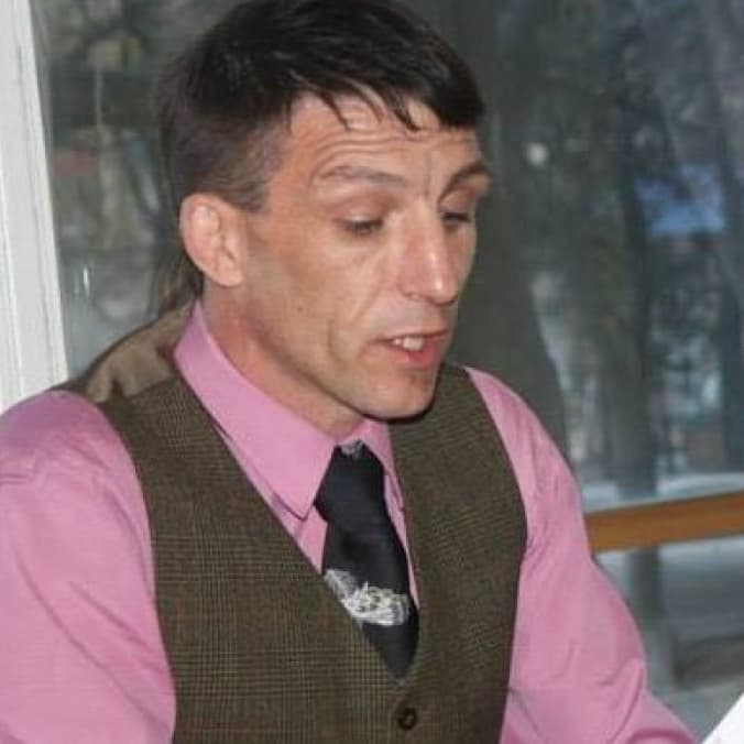 На Харківщині російські військові вбили дитячого письменника Володимира Вакуленка — Суспільне