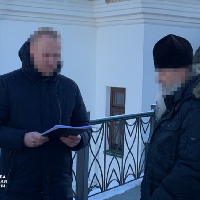 СБУ повідомила про підозру у виправдовуванні агресії РФ проти України священнику з Києво-Печерської Лаври, на богослужінні якого молилися за Росію