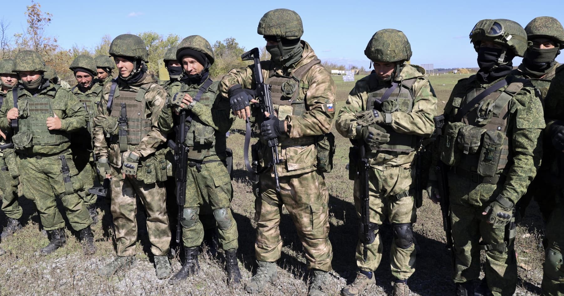 Російські військові відводять окремі підрозділи та готують до евакуації персонал тимчасових окупаційних адміністрацій Запорізької області