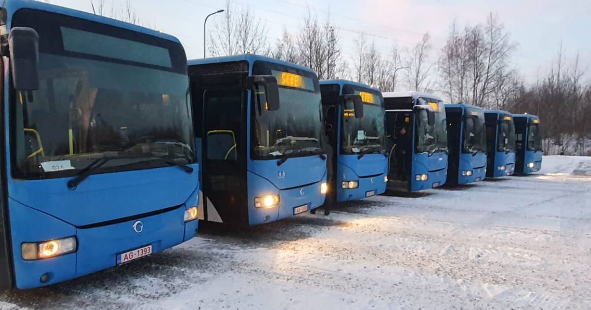 Естонія передала Україні дев’ять автобусів із гуманітрою допомогою