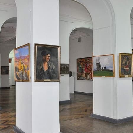 Росіяни готуються вивозити експонати з музеїв тимчасово окупованого Криму