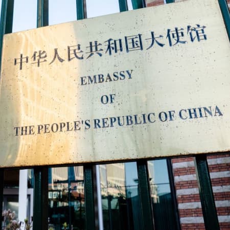 Поліція Китаю має понад 100 відділень за кордоном, щоб стежити за своїми громадянами