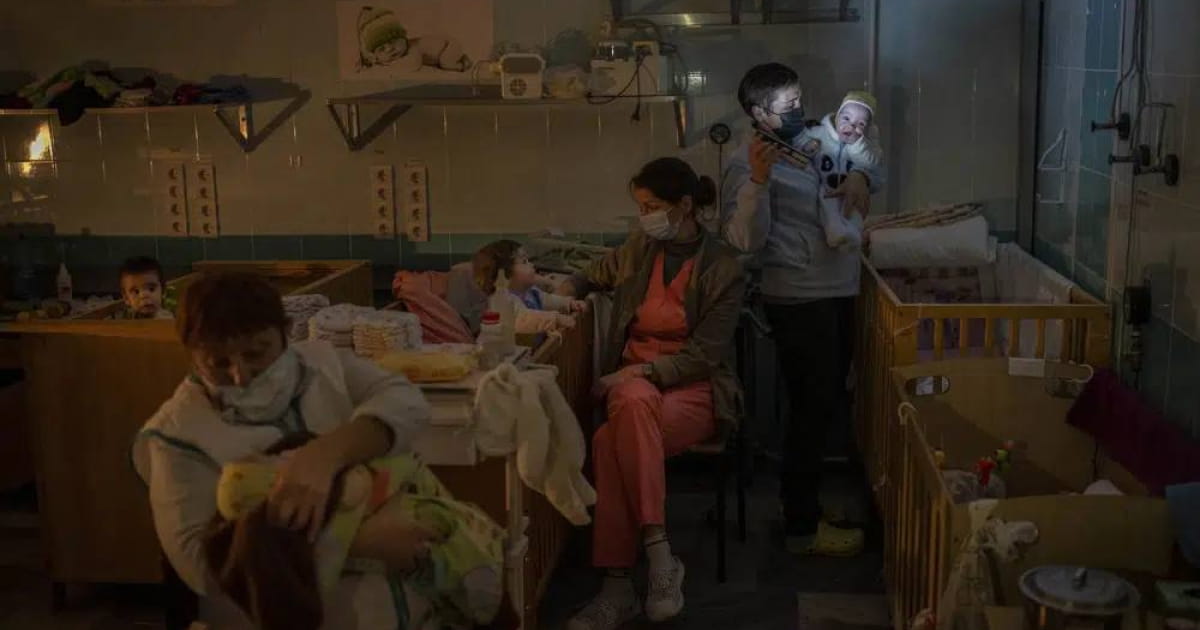 Працівники обласної лікарні Херсона вигадали хвороби для 11 дітей-сиріт, щоб їх не депортували до Росії
