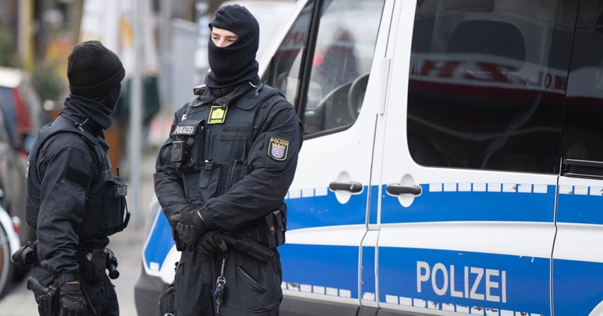 Німецька поліція проводить рейди через запланований державний переворот