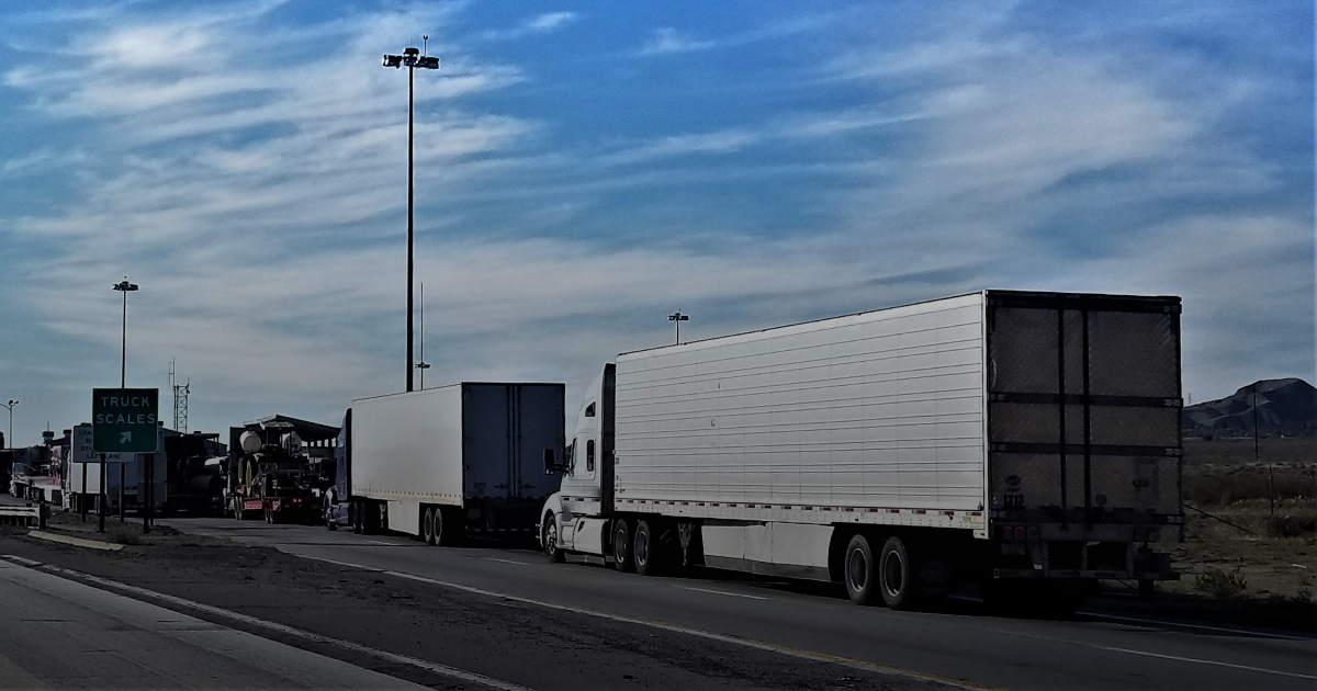 The first trucks transported by rail through the blockade of the Polish-Ukrainian border are already in Poland