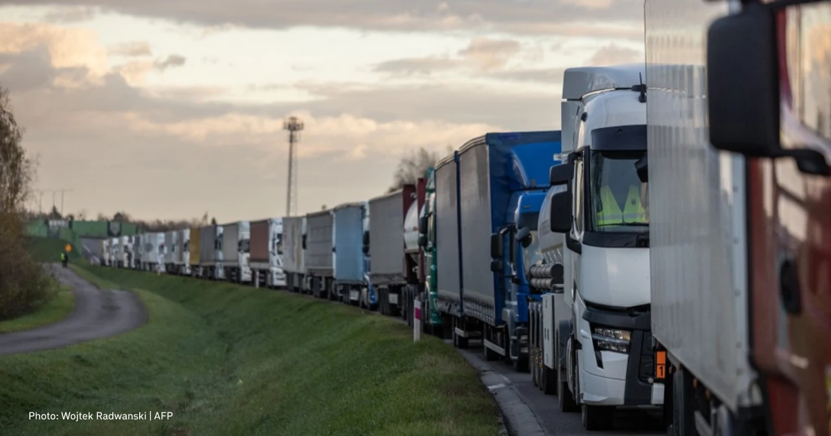 Protesters unblock the Yagodyn-Dorohusk checkpoint on the Ukrainian-Polish border