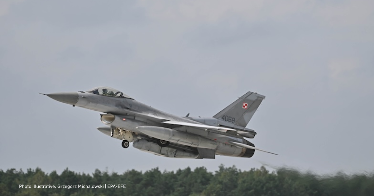 Poland and allies dispatch four F-16 jets to border during Russia's massive attack on Ukraine