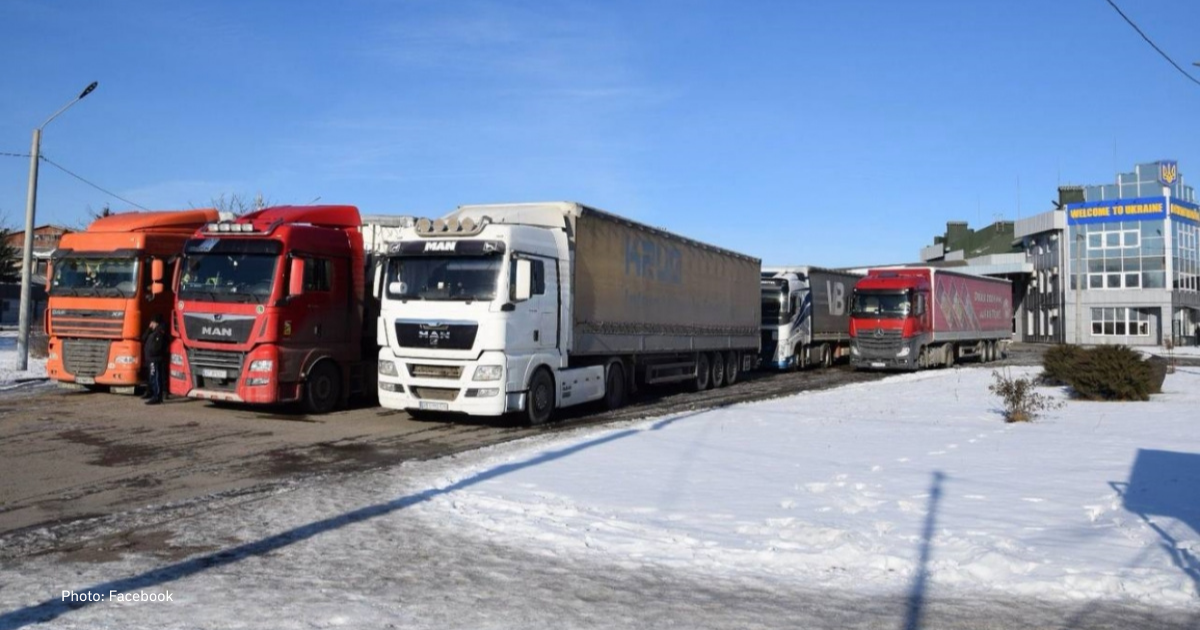 Romanian farmers stop blocking truck traffic at Porubne and Dyakove checkpoints on the Romanian-Ukrainian border