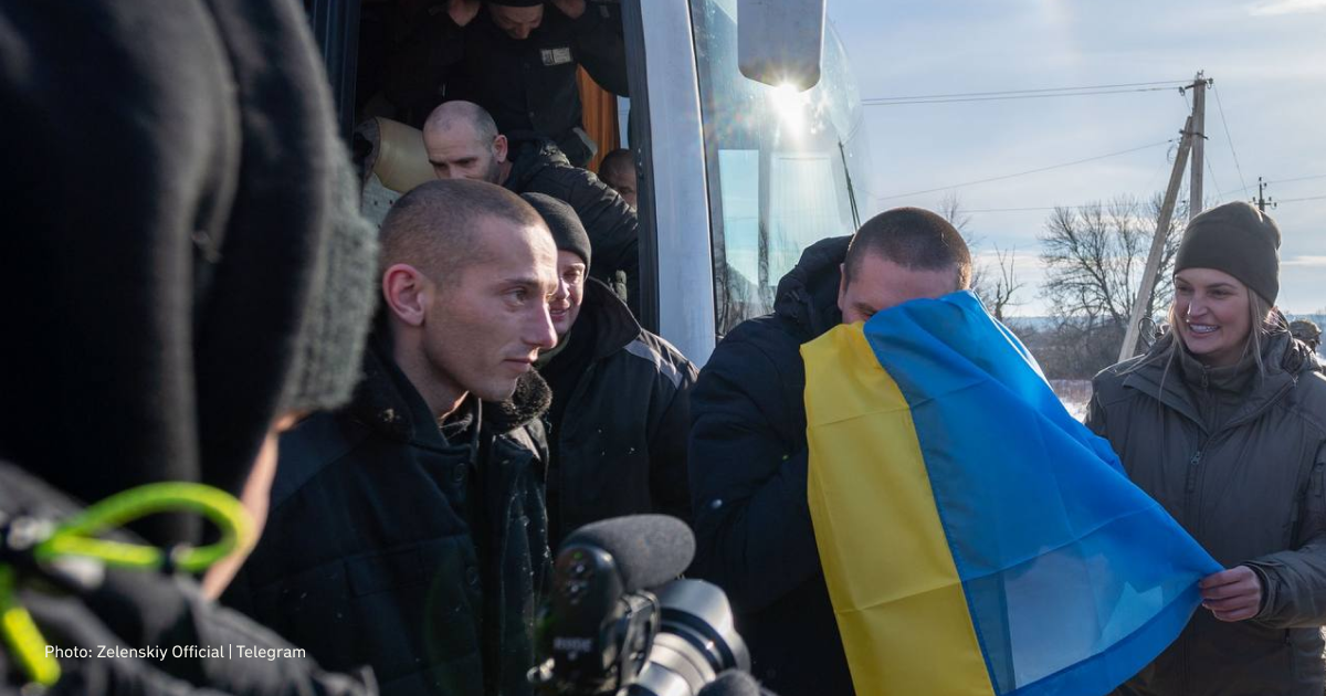 Ukraine returns 207 people from Russian captivity