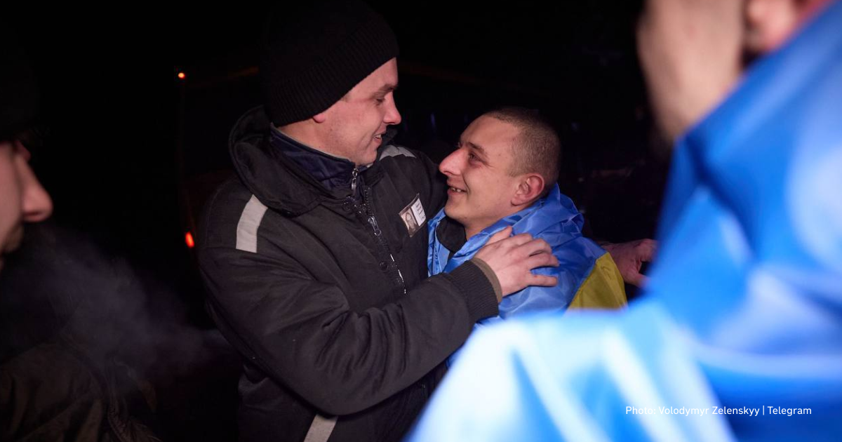 Ukraine releases one hundred servicemen from Russian captivity