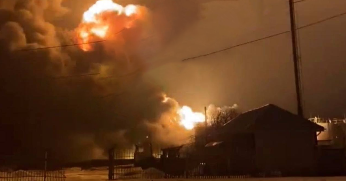 Oil depot on fire in Kursk region, Russia