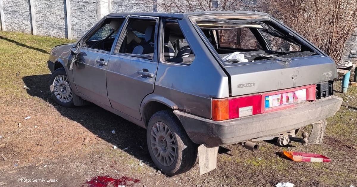 A Russian drone crashes into a civilian car in the Dnipropetrovsk region. Two people are in serious condition
