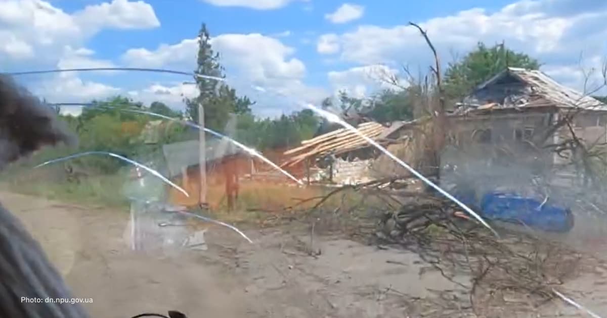 Donetsk regional police evacuate three people from Russian shelling in Krasnohorivka